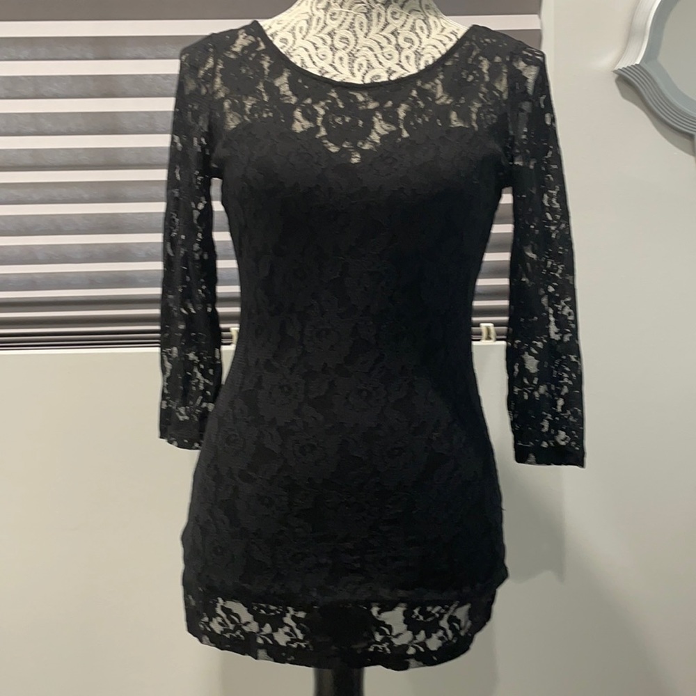 Guess lace top